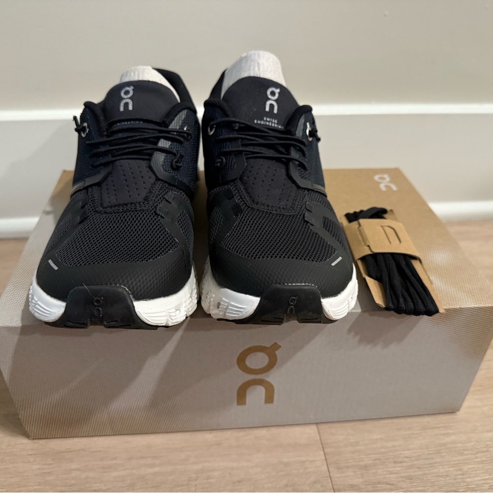 On Cloud 5 Running Black and White Athletic Shoes